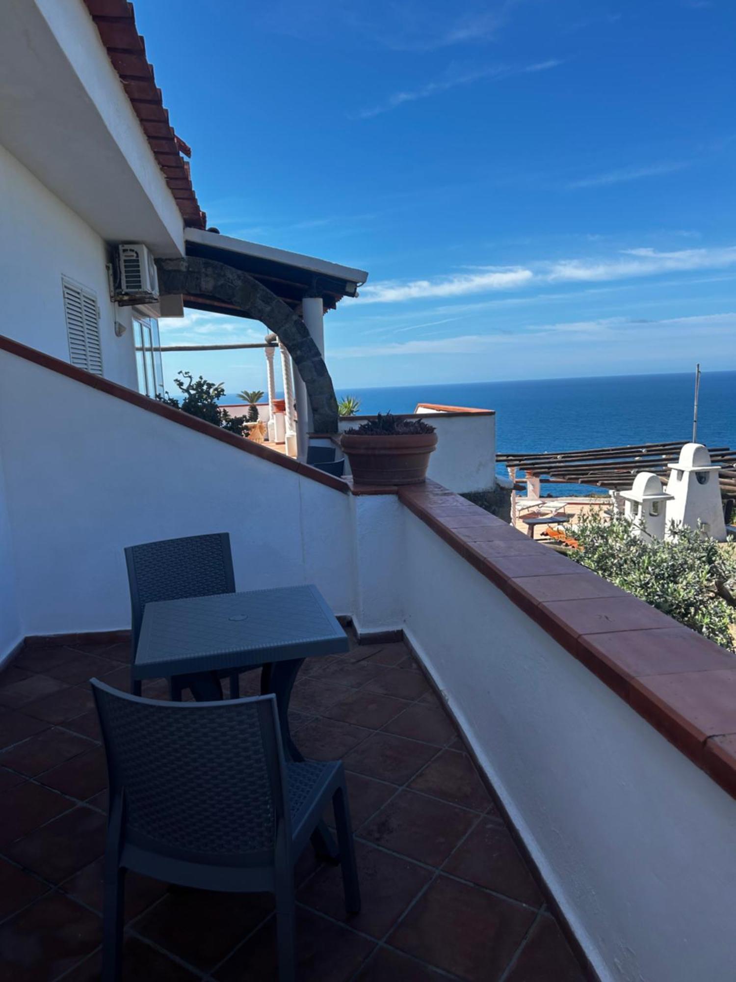 Hotel Punto Azzurro Forio di Ischia المظهر الخارجي الصورة