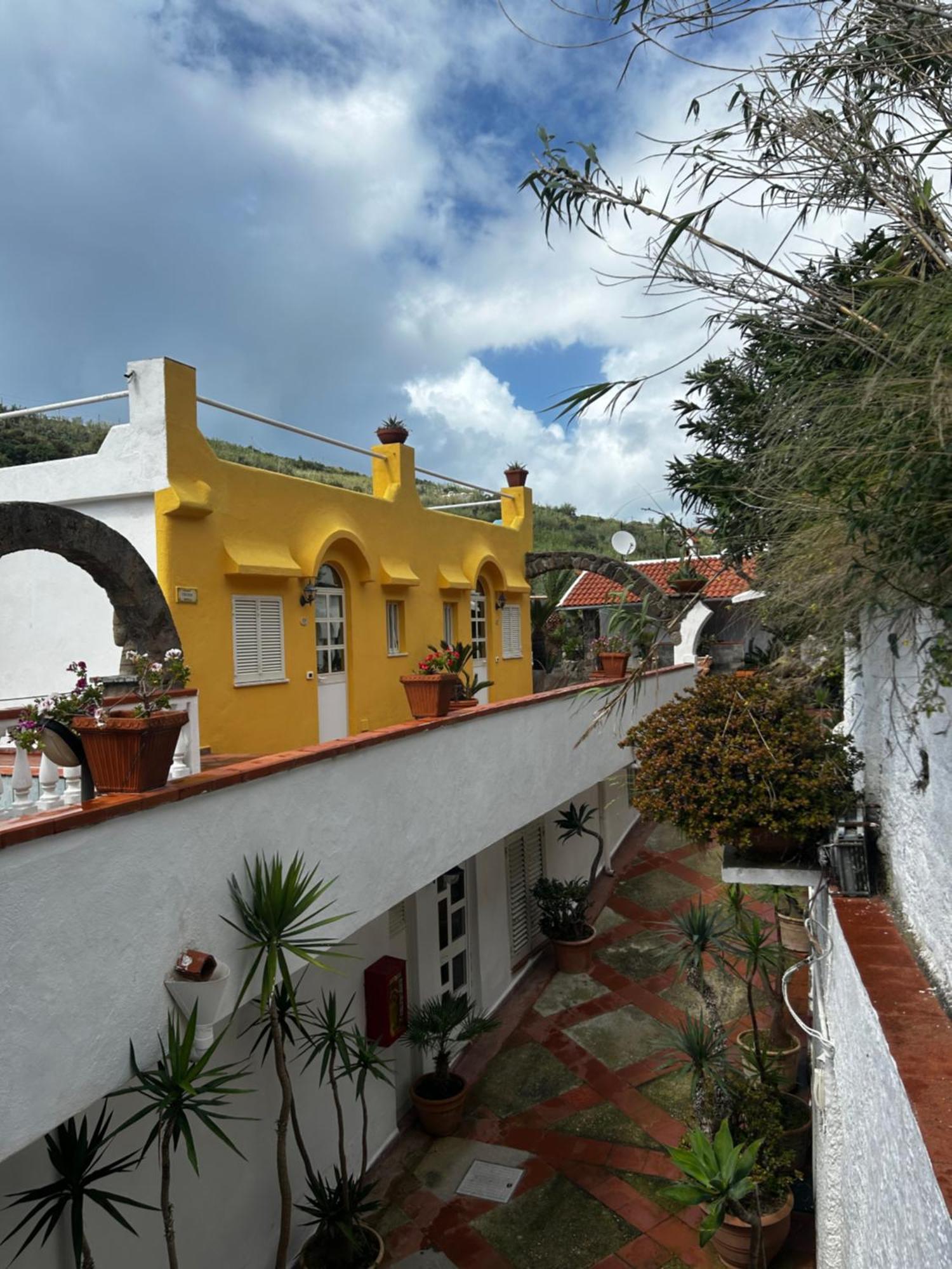 Hotel Punto Azzurro Forio di Ischia المظهر الخارجي الصورة