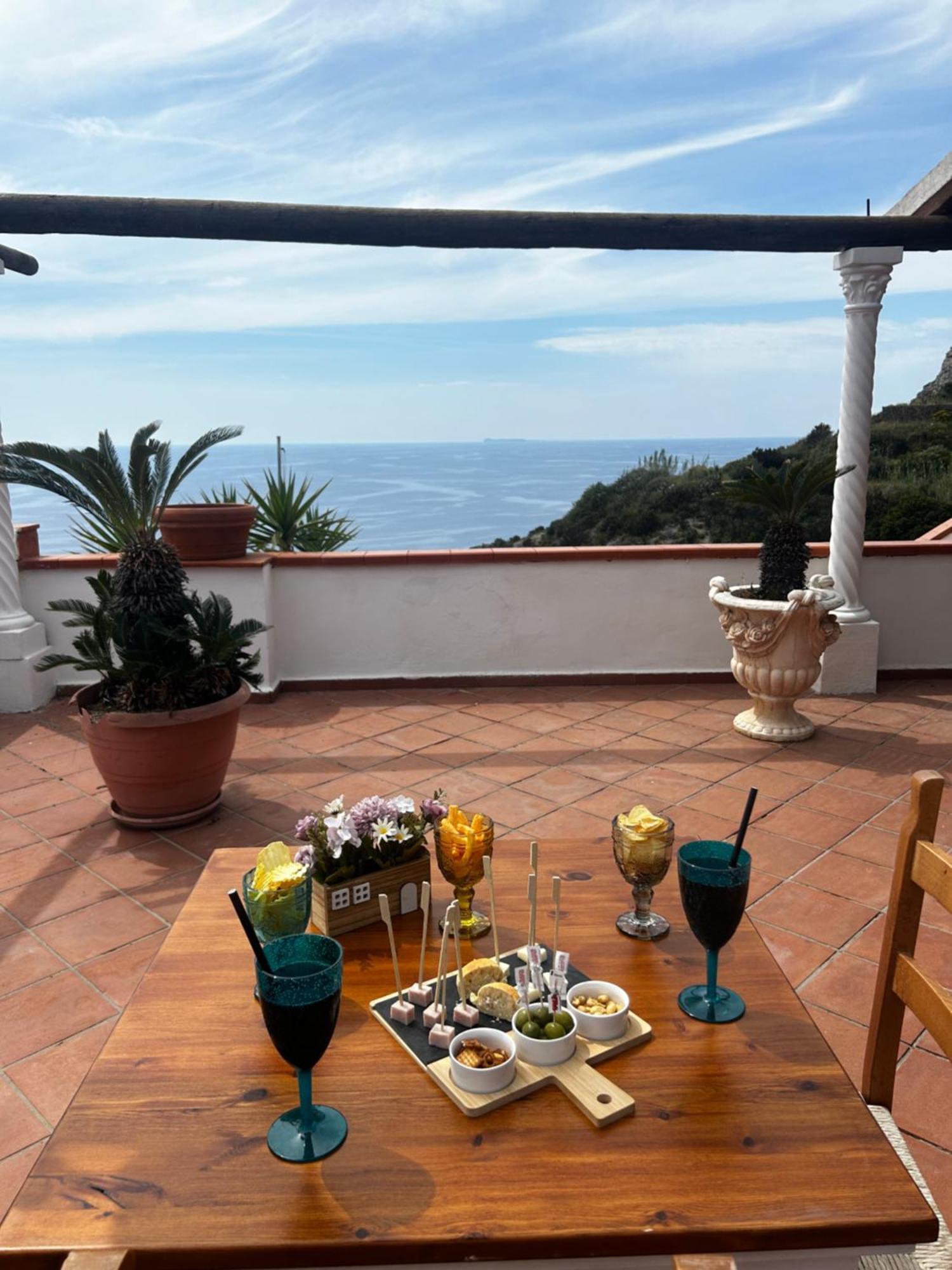 Hotel Punto Azzurro Forio di Ischia المظهر الخارجي الصورة
